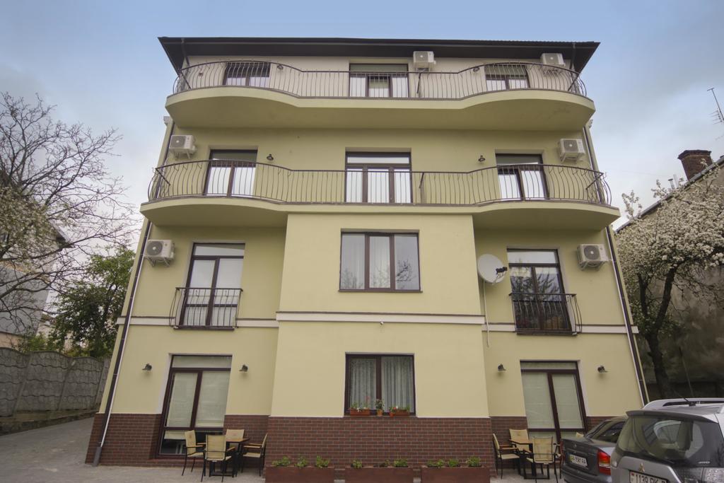Potocki Apartments Lviv Exteriör bild
